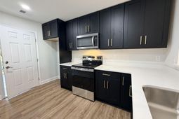 2826 Truman Street photo 4