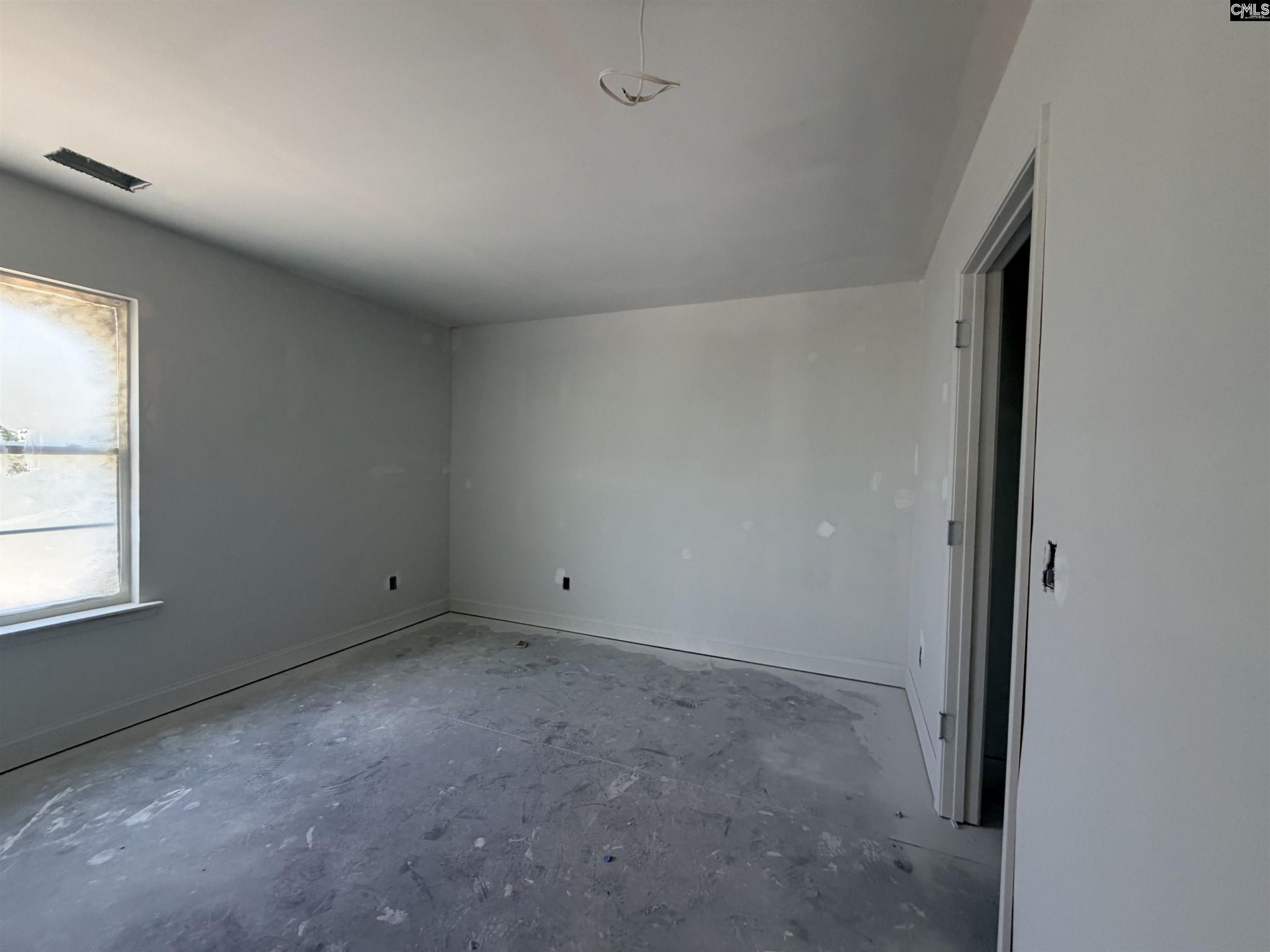 2826 Truman Street Photo 6
