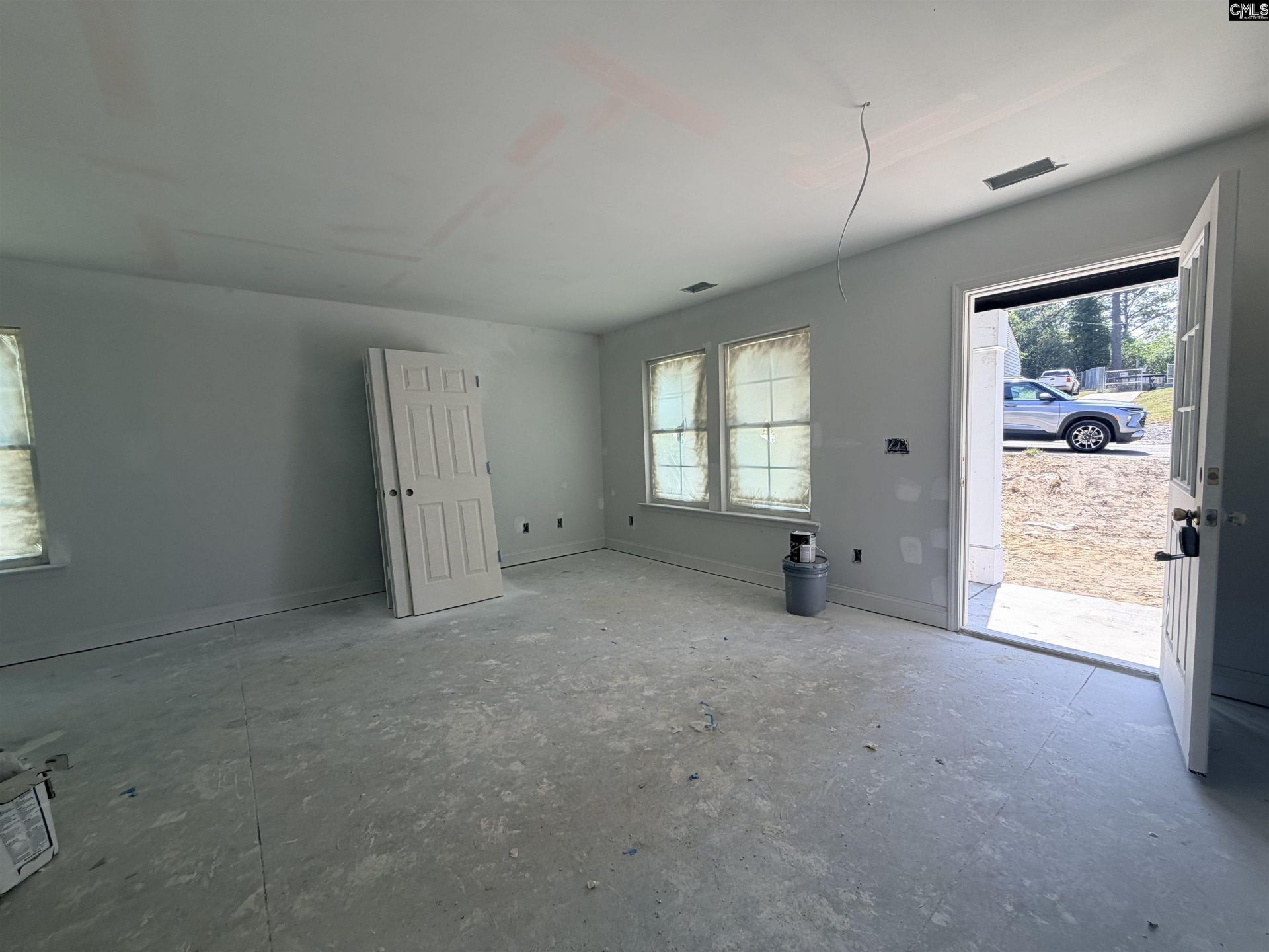 2826 Truman Street Photo 7