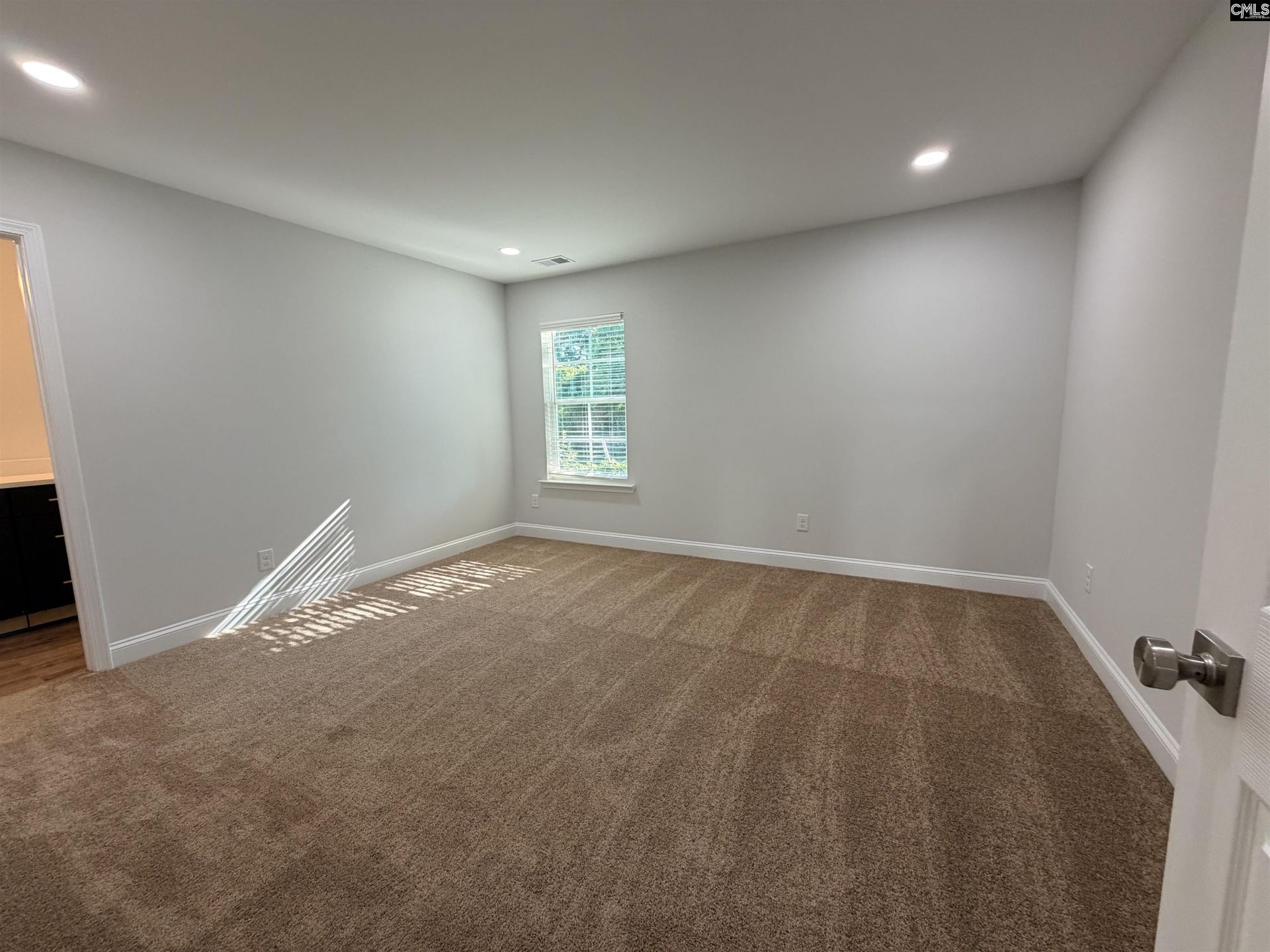 2826 Truman Street Photo 8