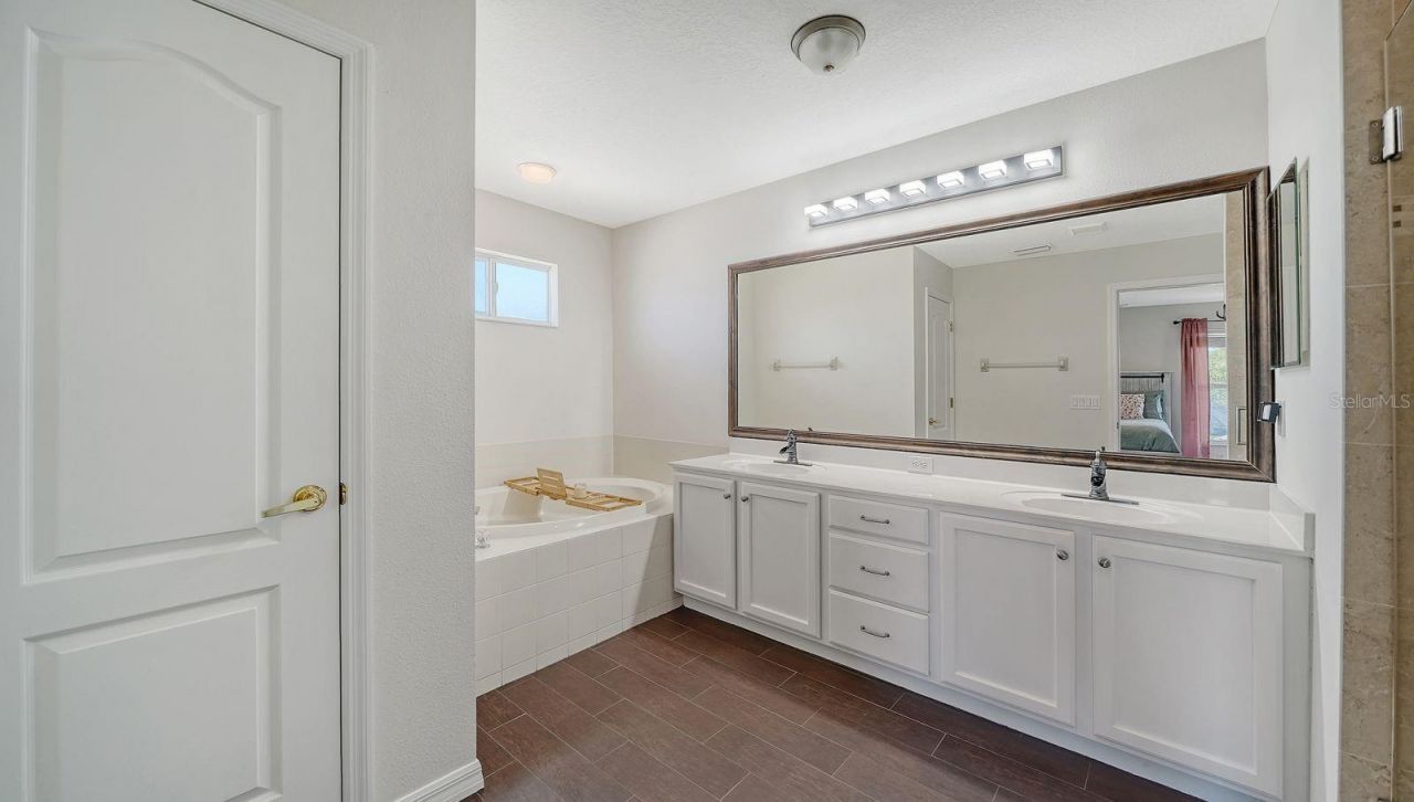 152 New Briton Court, Bradenton, FL 34212 Photo