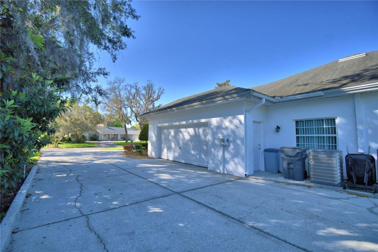 104 Fairway Drive, Haines City, FL 33844 Photo