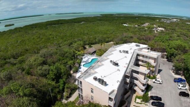 80450 Overseas Highway, Unit 302, Islamorada, FL 33036 Photo