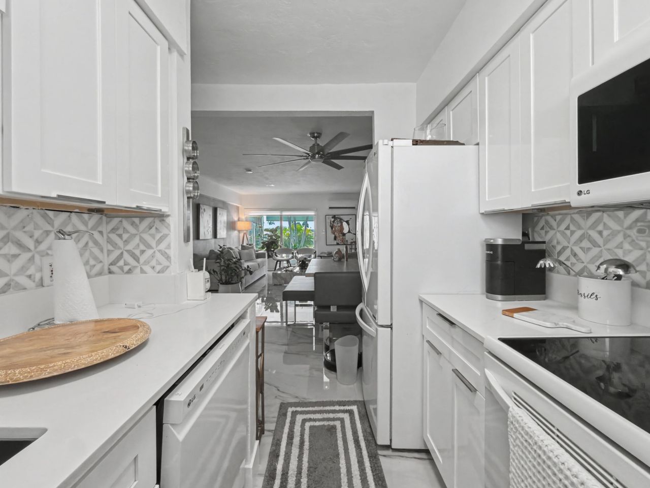 5301 Ocean Terrace, Unit APT 7, Marathon, FL 33050 Photo