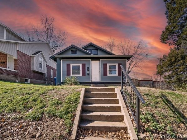 1102 East Miller Street, Jefferson City, MO 65101