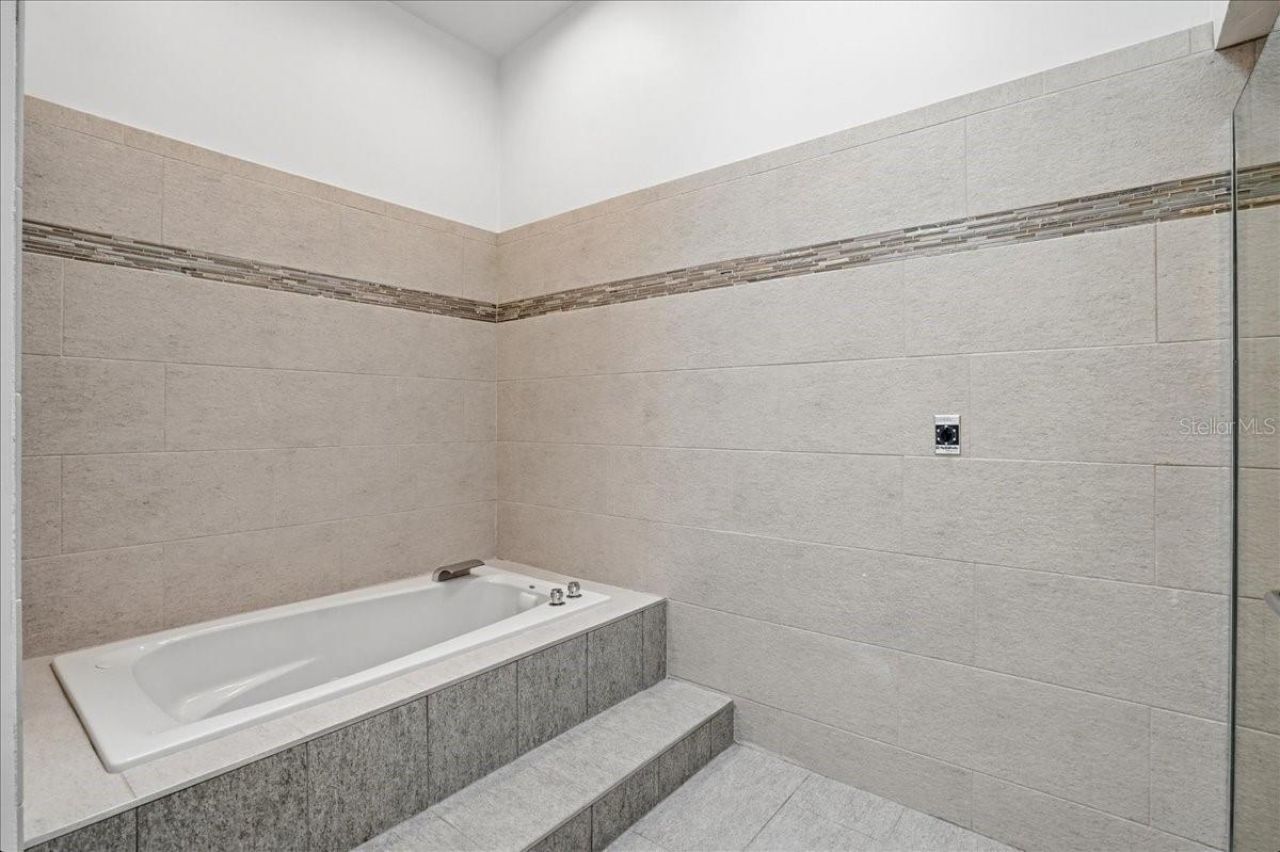 3481 Bayou Sound, Longboat Key, FL 34228 Photo
