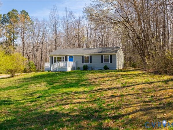 9813 Colemans Lake Road, Ford, VA 23850