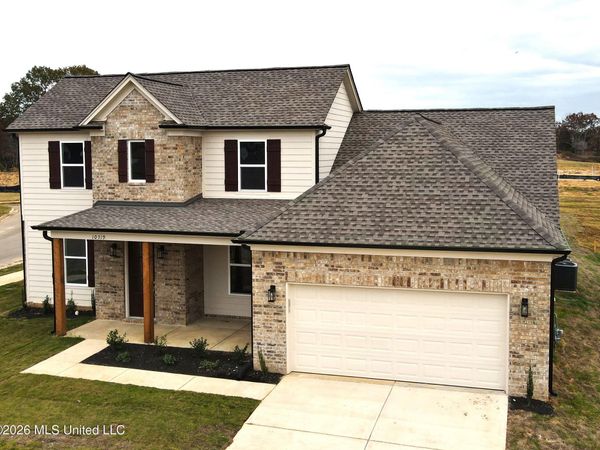 161 Centerline Roper Loop, Byhalia, MS 38611