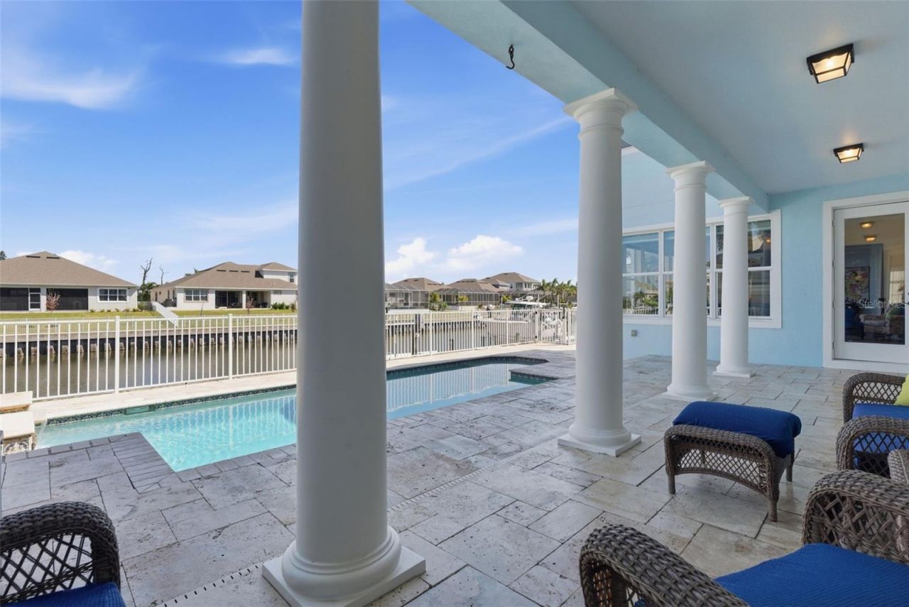 715 Islebay Drive, Apollo Beach, FL 33572 Photo