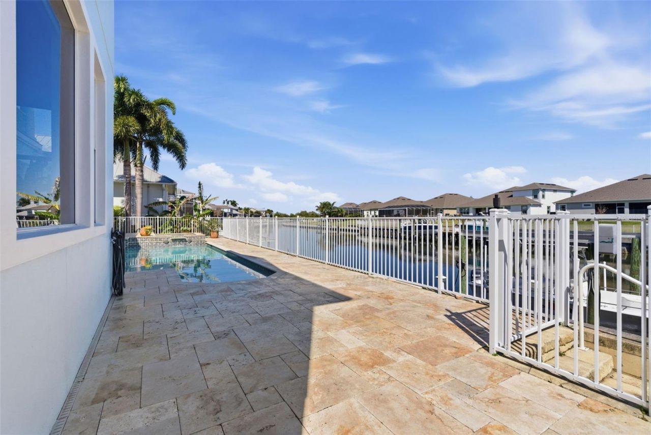715 Islebay Drive, Apollo Beach, FL 33572 Photo