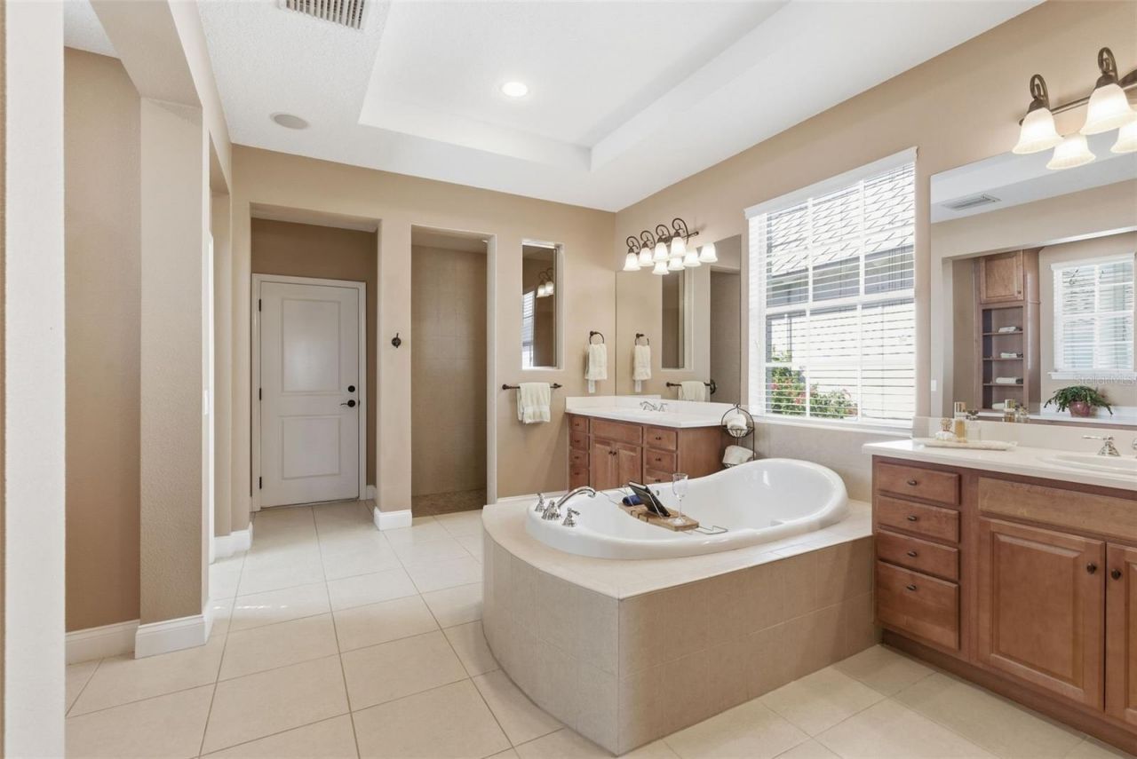 715 Islebay Drive, Apollo Beach, FL 33572 Photo