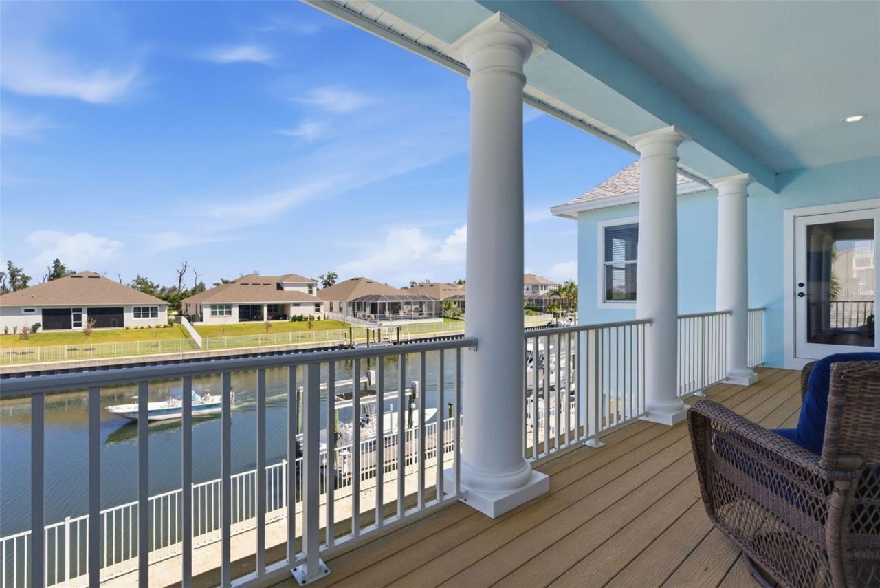 715 Islebay Drive, Apollo Beach, FL 33572 Photo