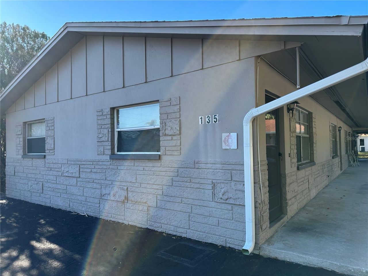 135 NE Madison Circle N, Saint Petersburg, FL 33702 Photo