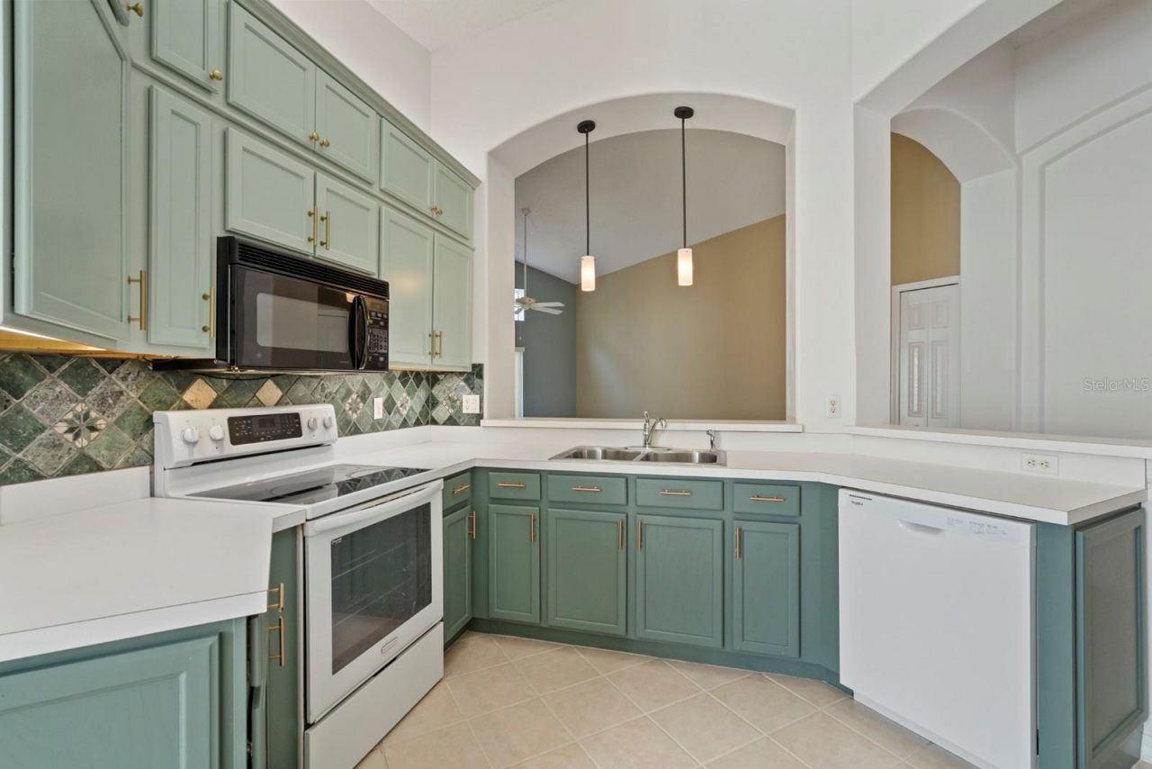 4024 Forest Island Drive , Orlando, FL 32826 Photo