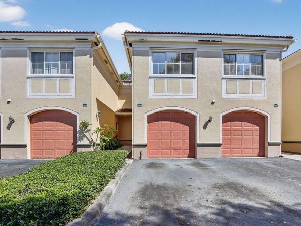2486 Centergate Drive, Unit 204, Miramar, FL 33025