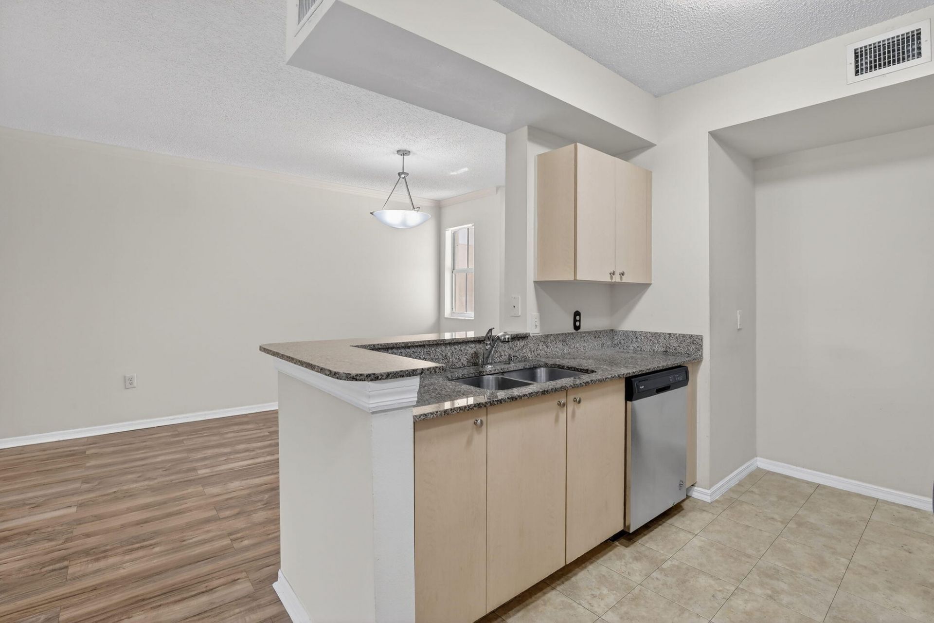 2486 Centergate Drive, Unit 204, Miramar, FL 33025 Photo