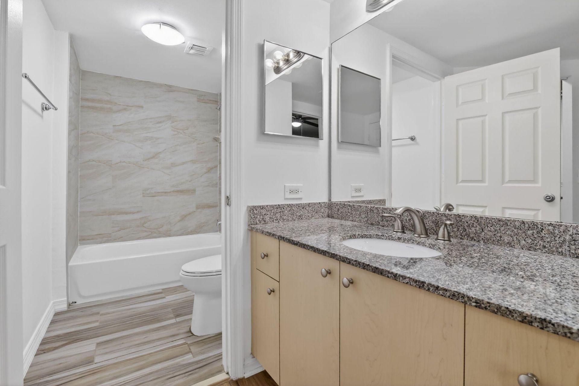 2486 Centergate Drive, Unit 204, Miramar, FL 33025 Photo