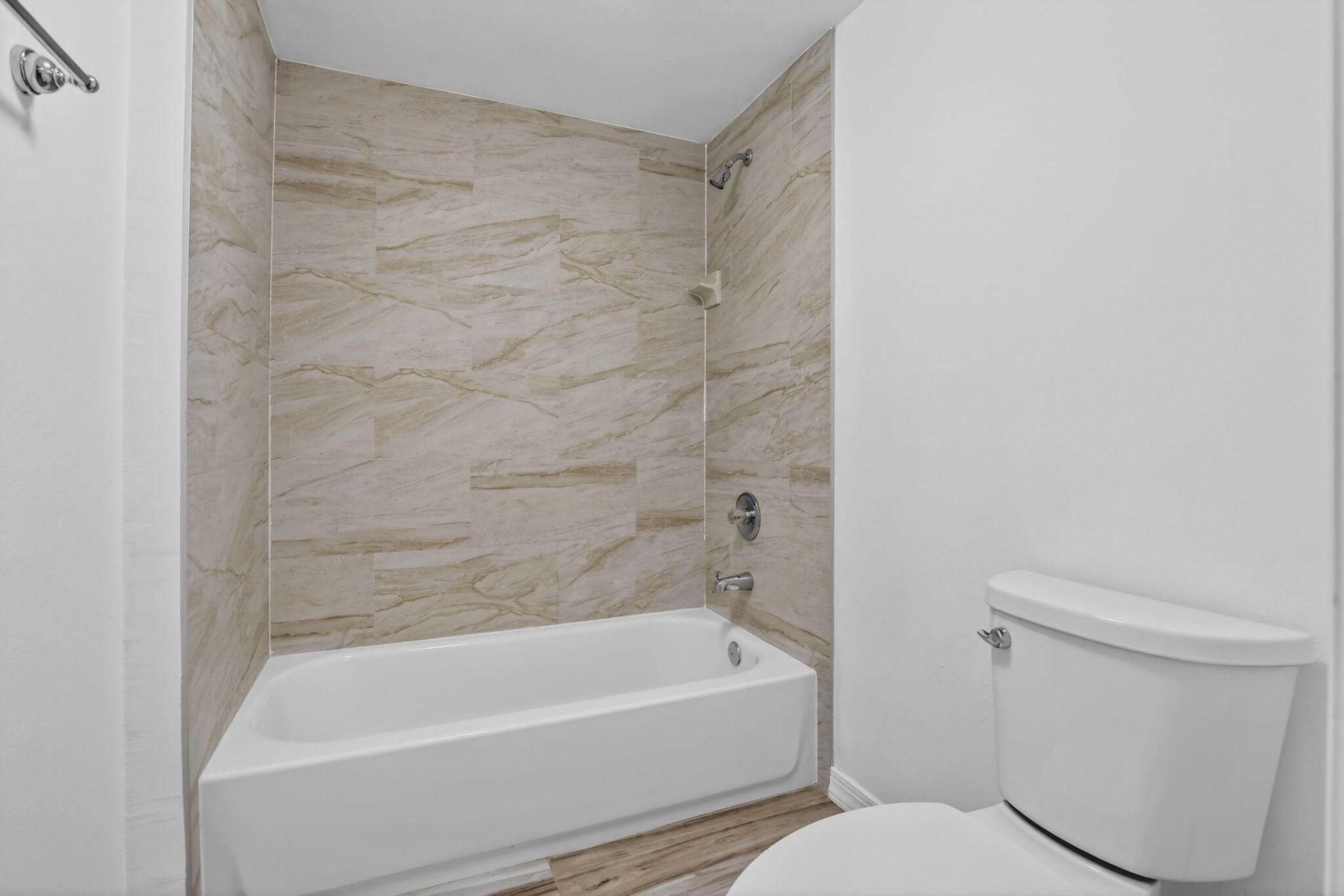 2486 Centergate Drive, Unit 204, Miramar, FL 33025 Photo