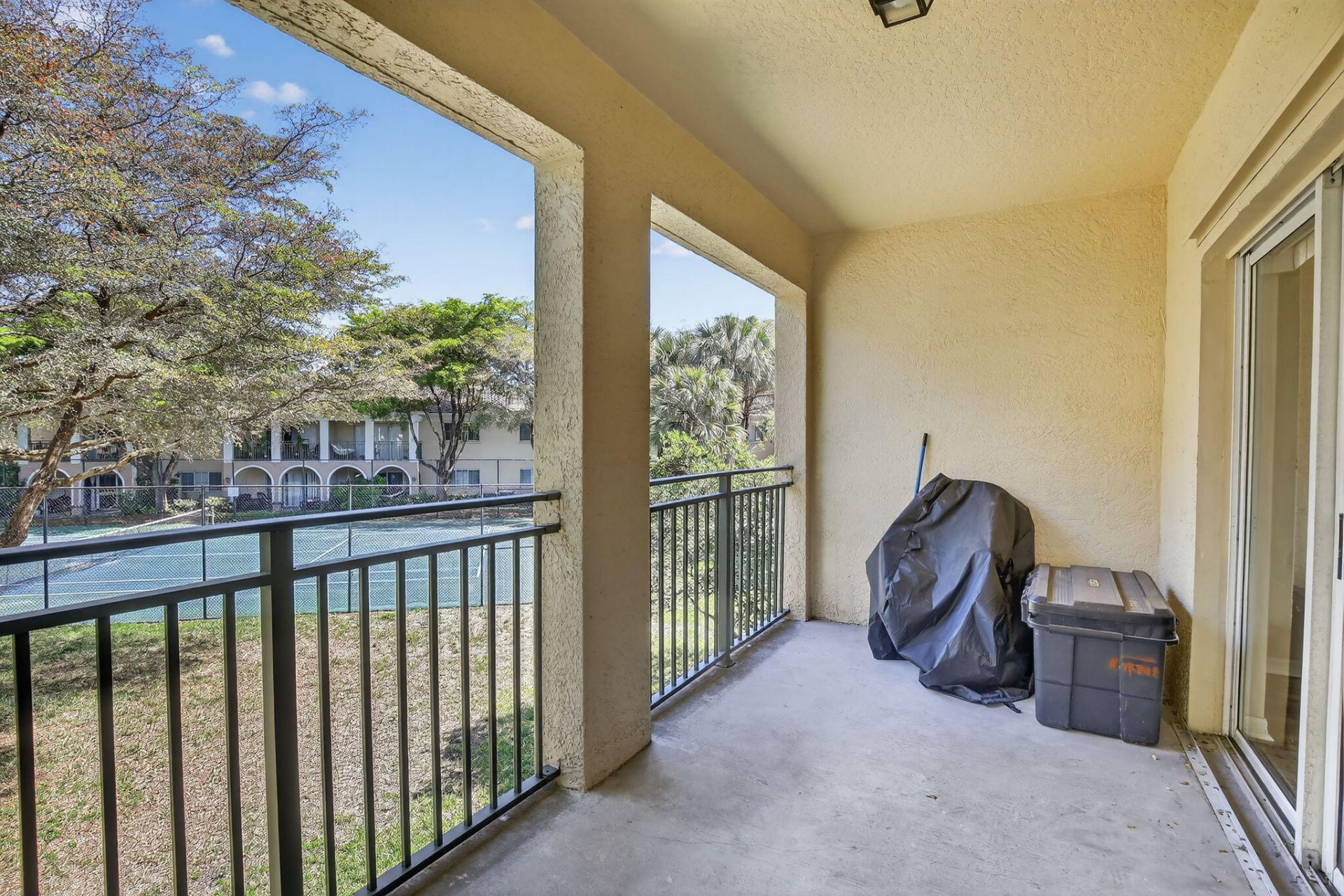 2486 Centergate Drive, Unit 204, Miramar, FL 33025 Photo