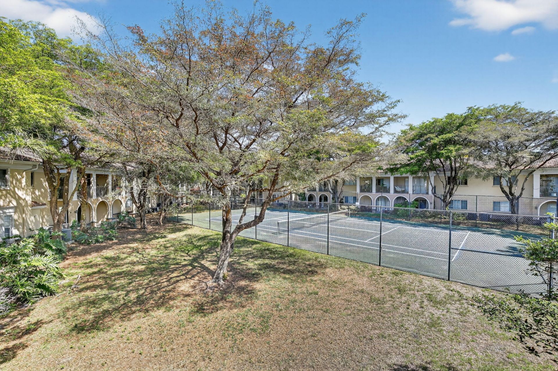 2486 Centergate Drive, Unit 204, Miramar, FL 33025 Photo