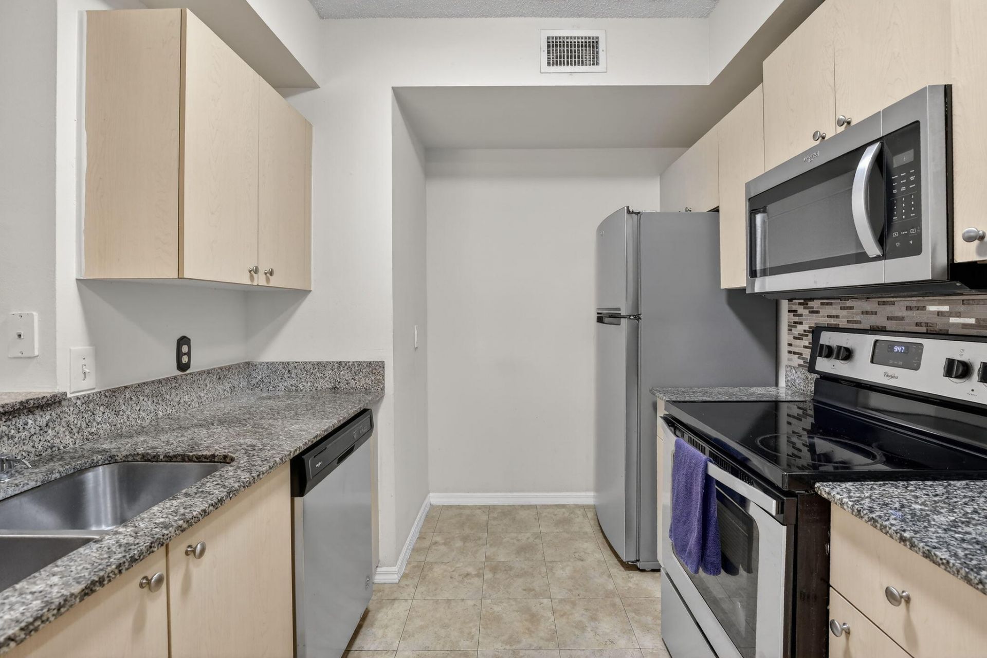 2486 Centergate Drive, Unit 204, Miramar, FL 33025 Photo