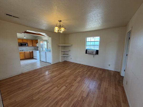 313 McKnight Avenue NE, Unit A, Albuquerque, NM 87102