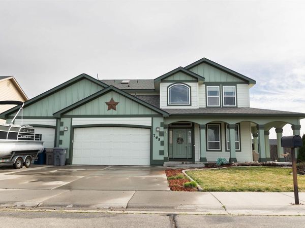 765 Sw Foley St, Mountain Home, ID 83647