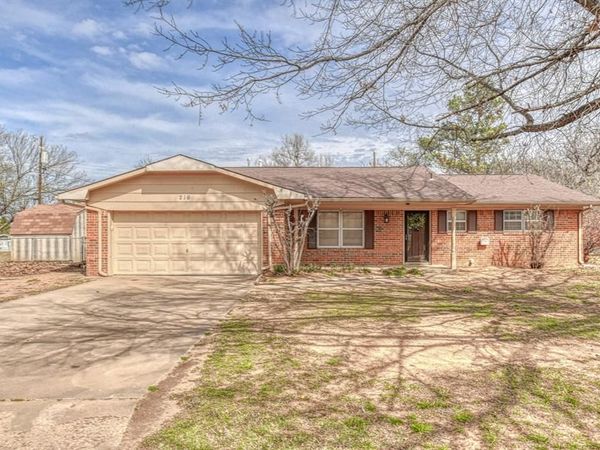 200 Brent Street, Meeker, OK 74855