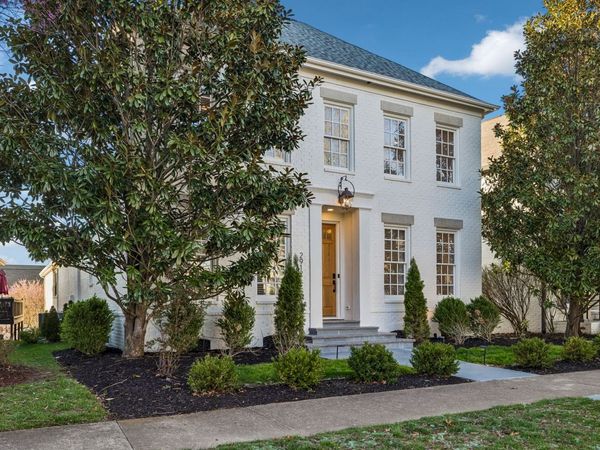 2912 Americus Dr , Thompsons Station, TN 37179