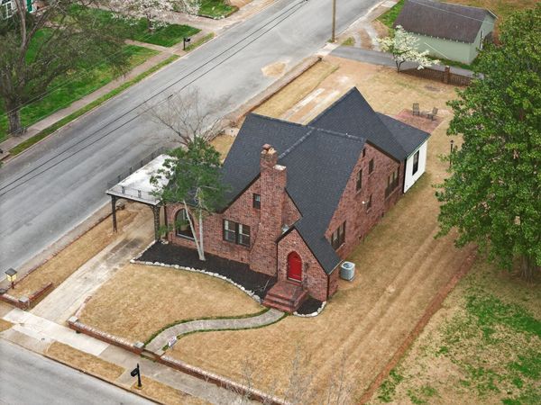 411 2nd Ave , Fayetteville, TN 37334