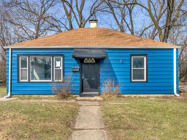 423 176th Court, Hammond, IN 46324