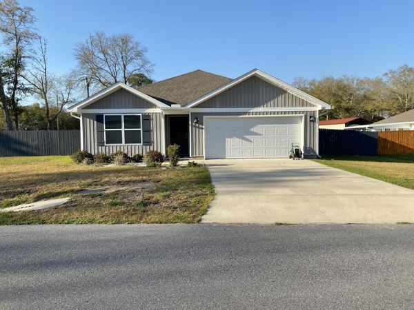 3101 Van Day Way, Crestview, FL 32539