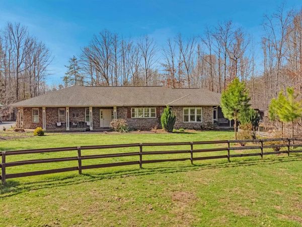 4337 RIDDLES BRIDGE RD, Goochland, VA 23063