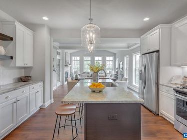 2014 LARKIN LN, Crozet, VA 22932