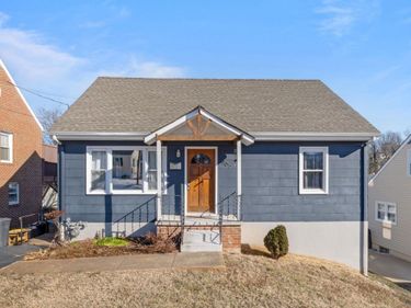 905 DRUID AVE , Charlottesville, VA 22902