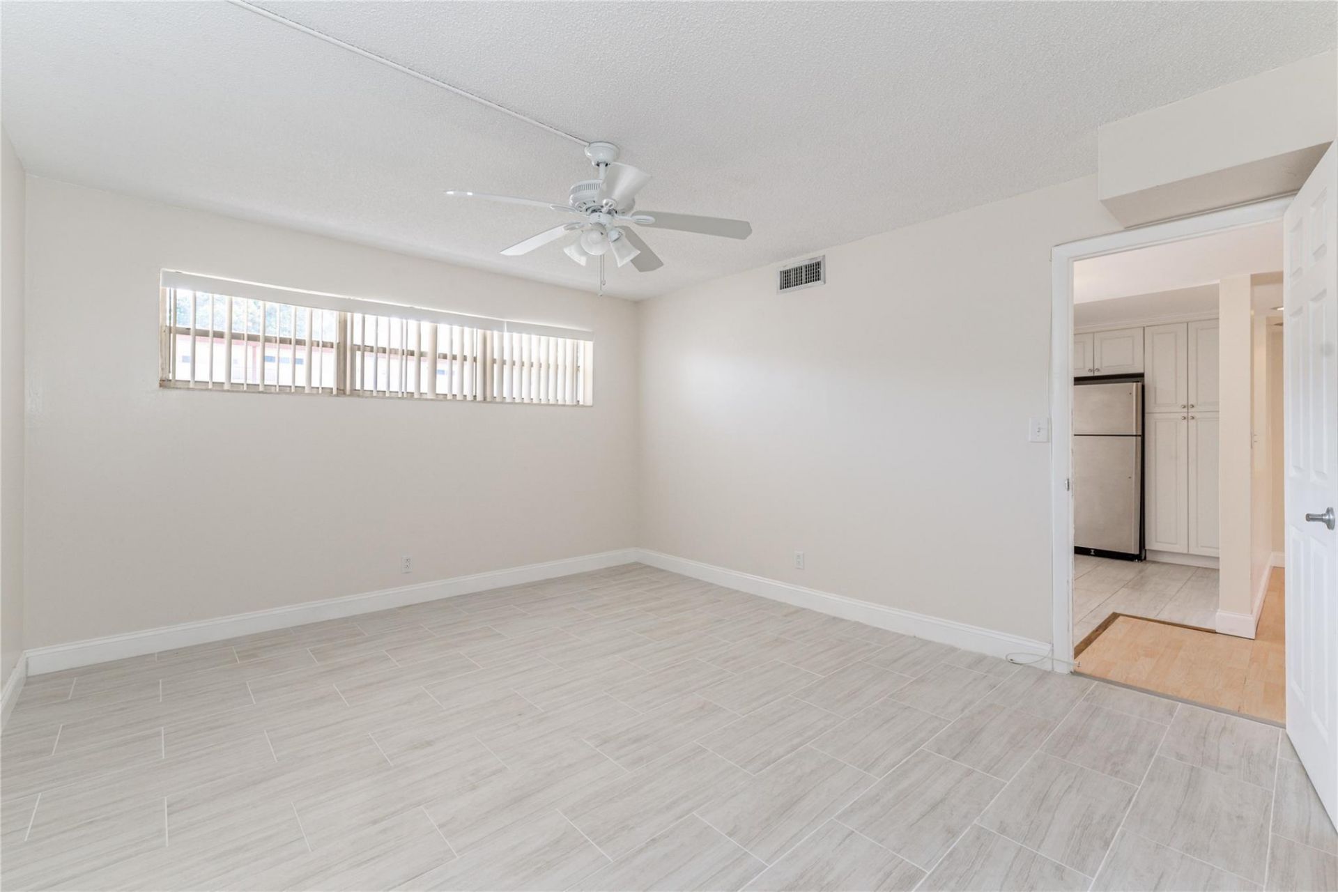 9523 S Hollybrook Lake Drive, Unit 107, Pembroke Pines, FL 33025 Photo