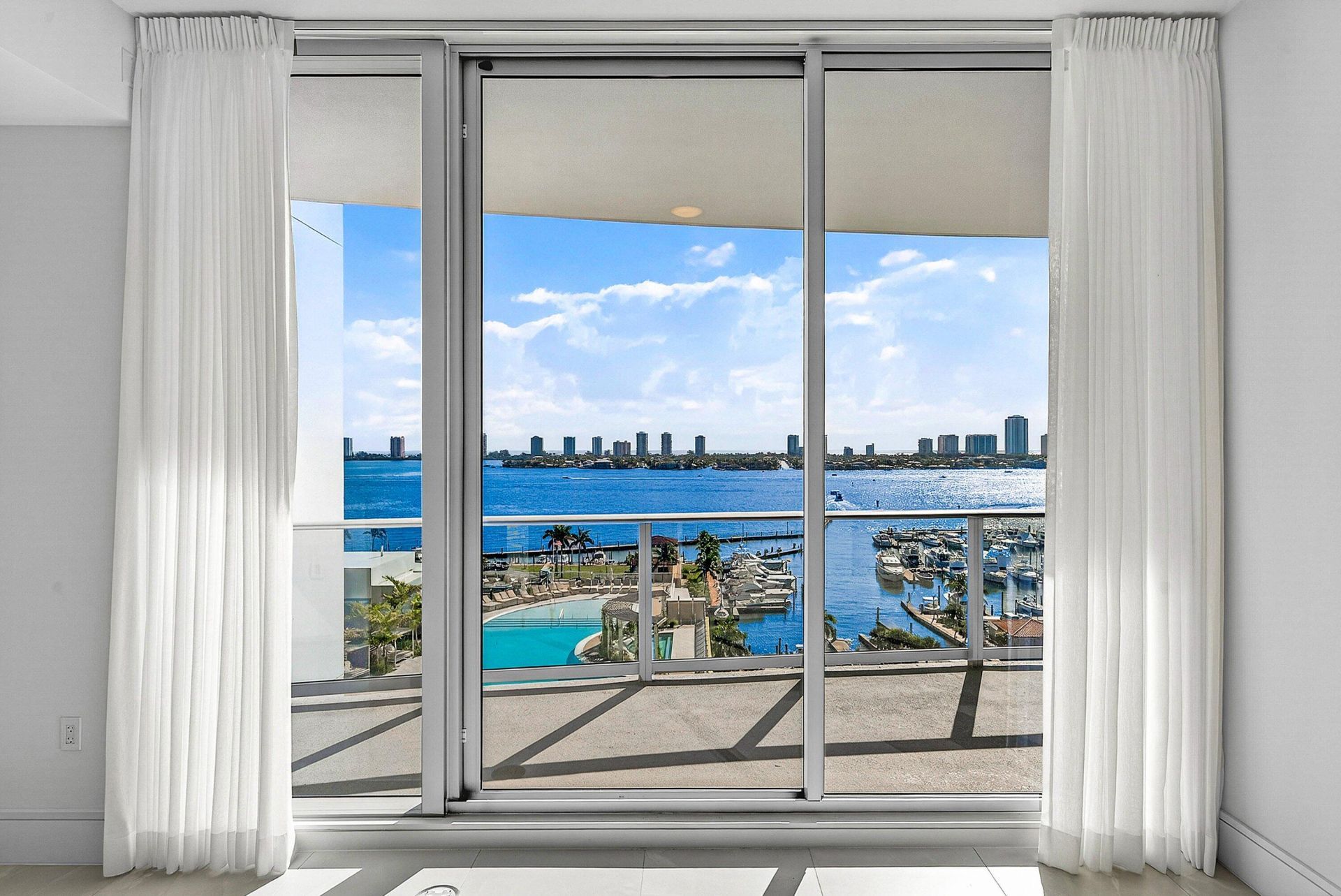 220 Lake Shore Drive, Unit 1010, Lake Park, FL 33403 Photo