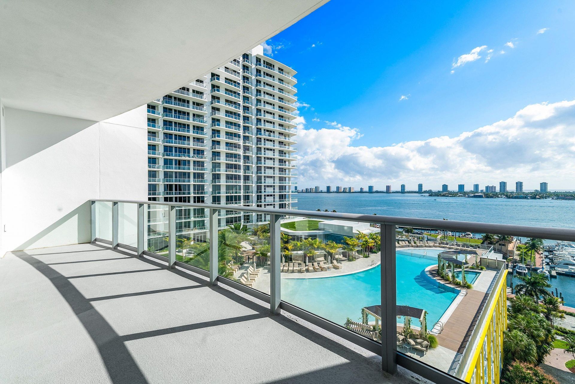 220 Lake Shore Drive, Unit 1010, Lake Park, FL 33403 Photo