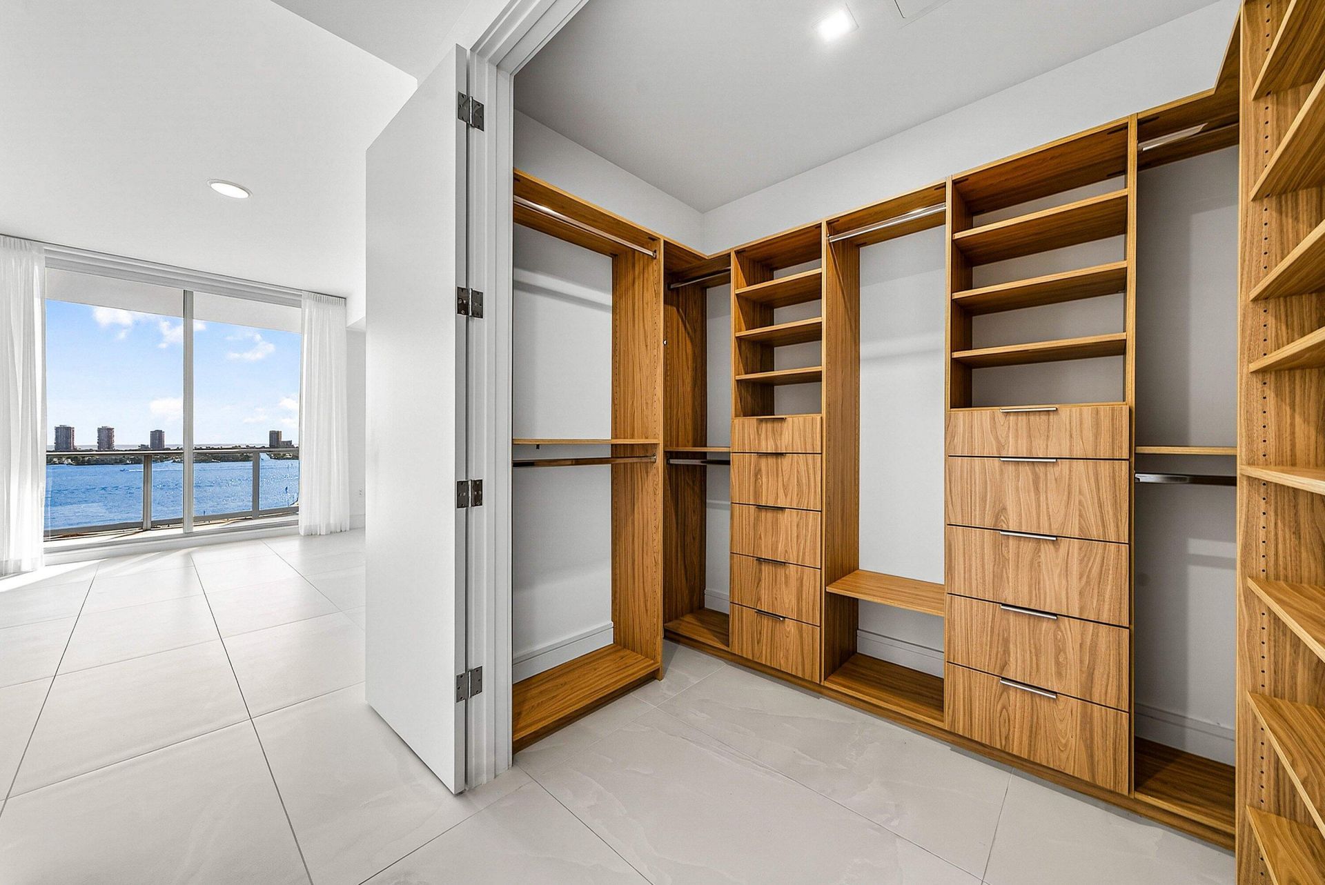 220 Lake Shore Drive, Unit 1010, Lake Park, FL 33403 Photo