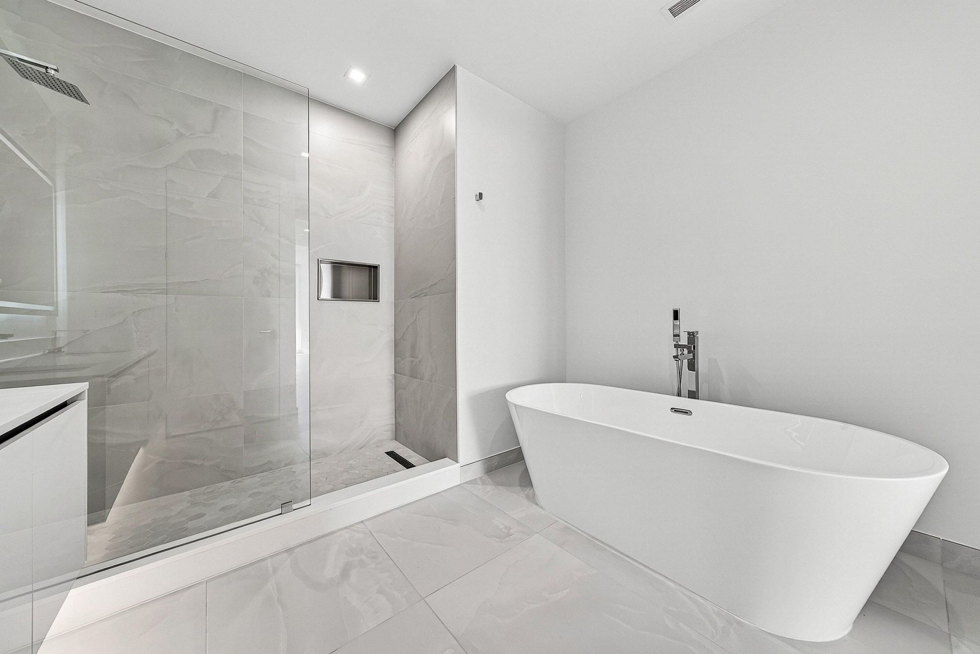 220 Lake Shore Drive, Unit 1010, Lake Park, FL 33403 Photo