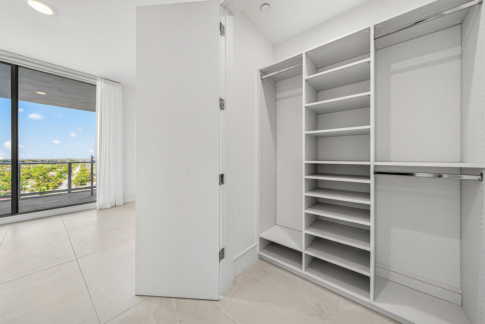 220 Lake Shore Drive, Unit 1010, Lake Park, FL 33403 Photo