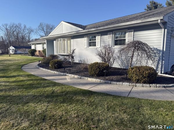 39 Ridgecrest, Wallingford, CT 06492