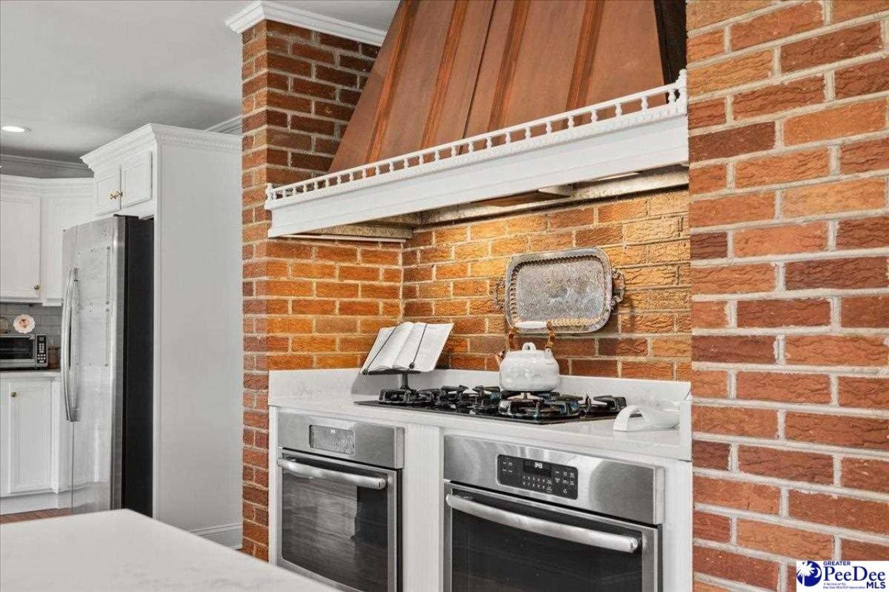 482 Country Club Dr. Photo 16