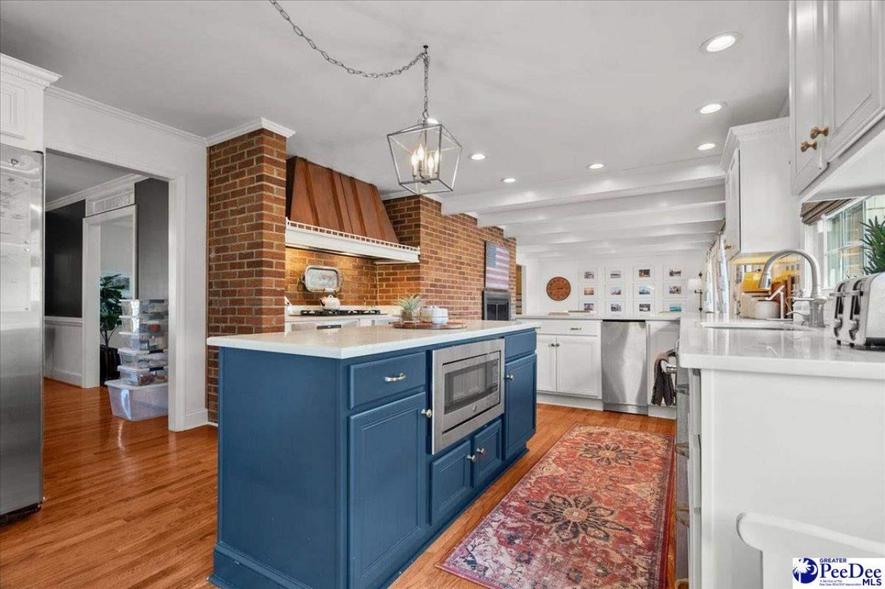 482 Country Club Dr. Photo 17