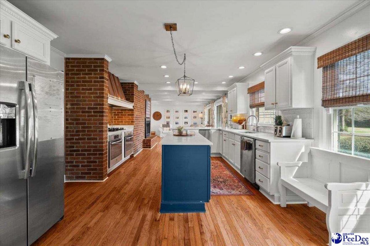 482 Country Club Dr. Photo 19