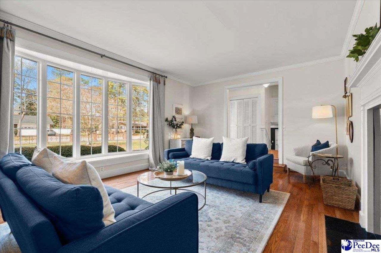 482 Country Club Dr. Photo 26