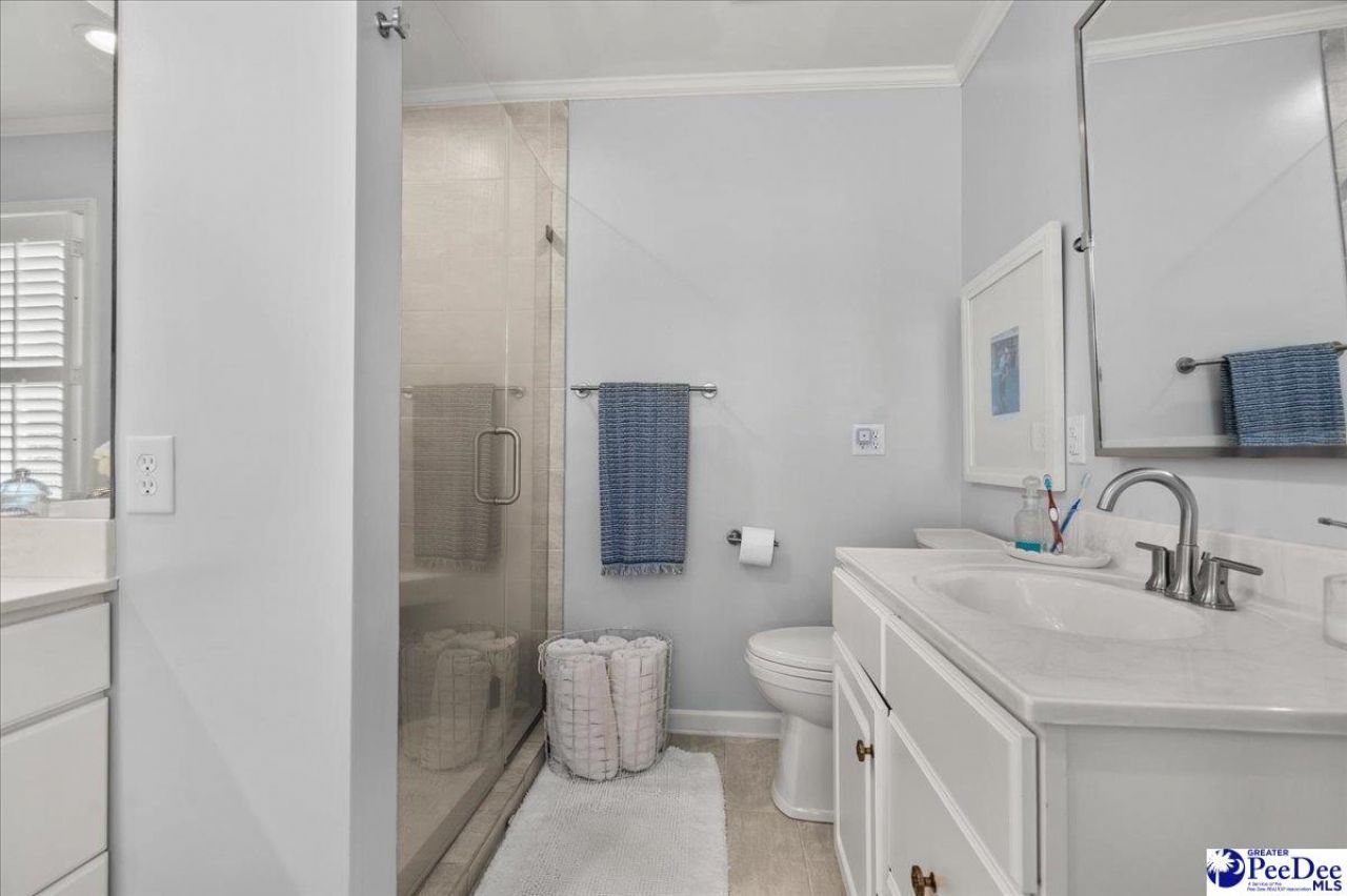 482 Country Club Dr. Photo 36