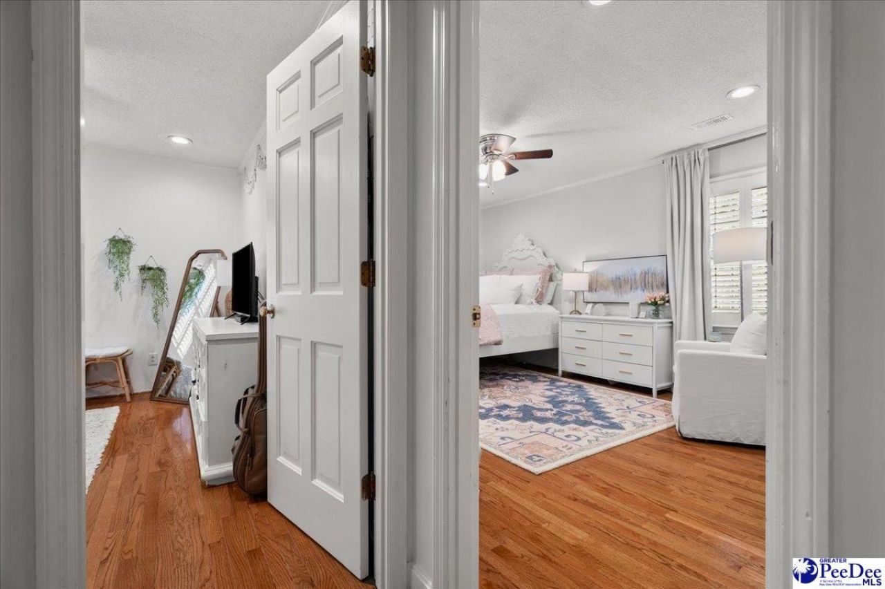 482 Country Club Dr. Photo 37