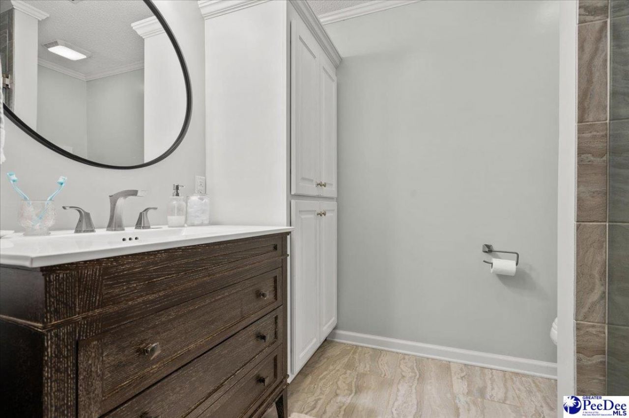 482 Country Club Dr. Photo 41