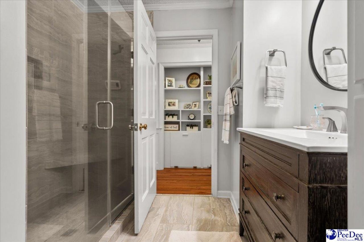 482 Country Club Dr. Photo 42